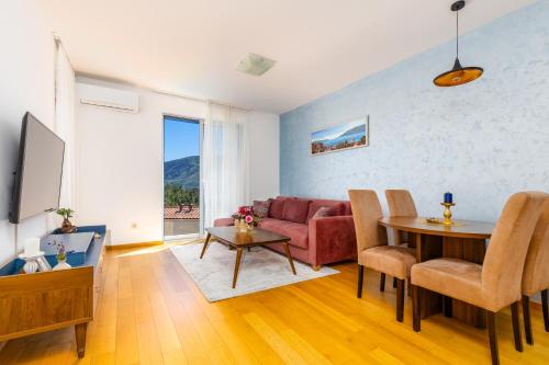 Apart Hotel MS Katunjanin