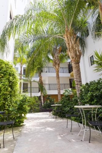 Alecos Hotel Apartments