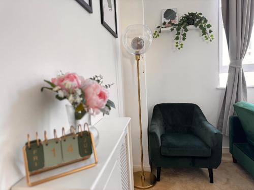 Serene Ocean Side Apartment BTN