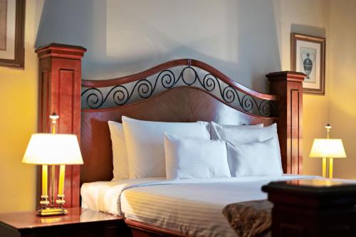 Waterfront Cebu City Hotel & Casino