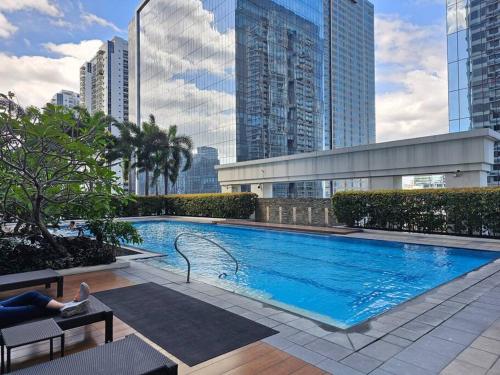 The Infinity Towers in BGC - Spectacular 2BR near Hight Street