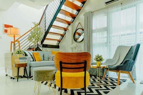 Cozy Modern 2BR Loft, Monterrazas, Cebu City