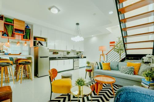 Cozy Modern 2BR Loft, Monterrazas, Cebu City