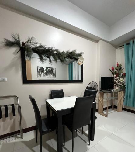 Jennifers Abode - 101 Newport Boulevard Pasay