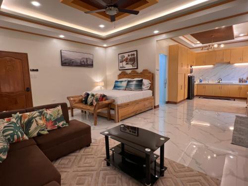 3BR Oceanfront Vacation House in Lila, Bohol