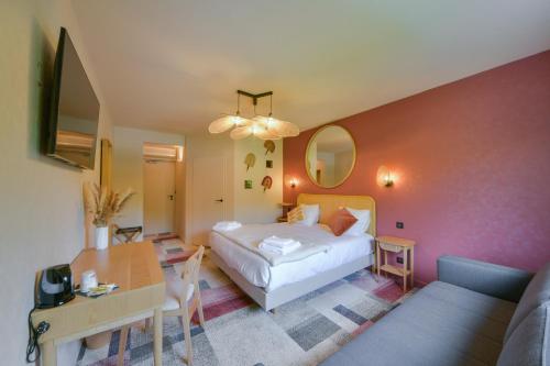 Brit Hotel Olympia