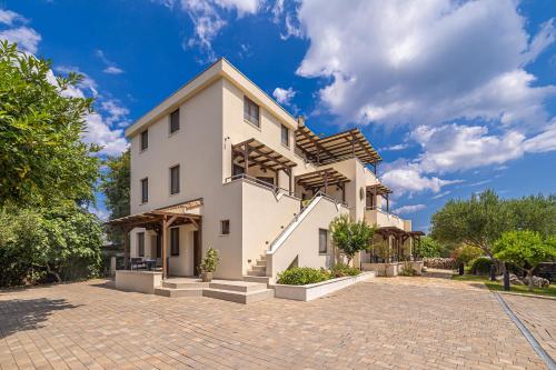 Apartments Villa Haya