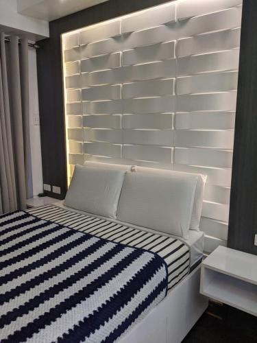 1 Cozy Bedroom in Lumiere Residences