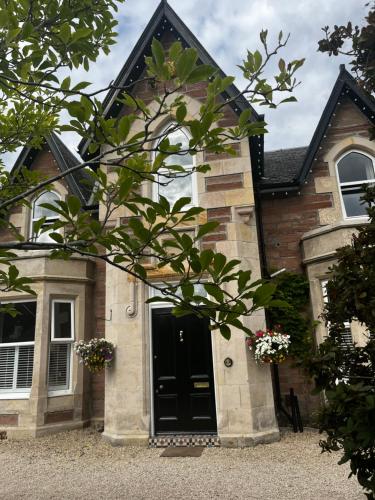 Beinn Mhor Lodge, 63 Culduthel Road