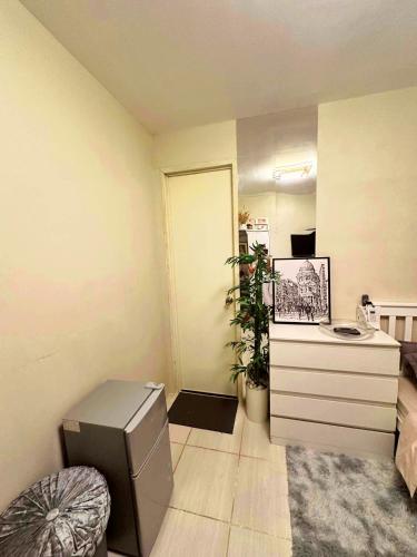 Don Seroy Backpackers Inn