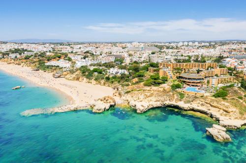 Auramar Beach Resort