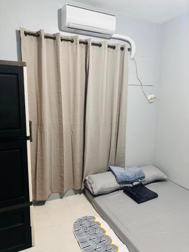 Yna's Place - Calapan City Staycation