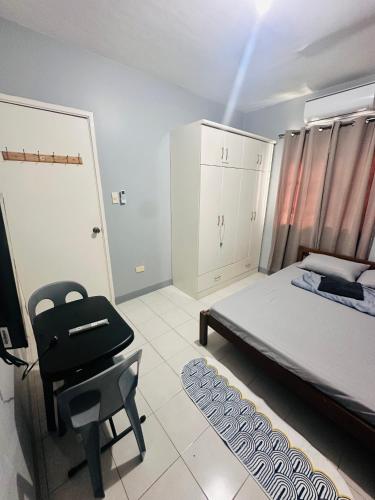 Yna's Place - Calapan City Staycation