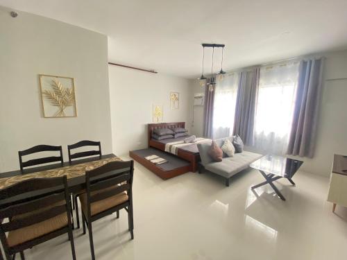 Spacious condo unit 1P olvera residences