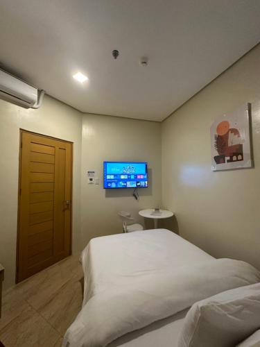 THE VELVET SUITES AND HOTEL