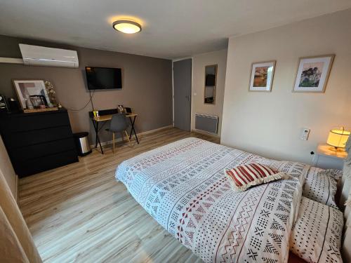 Chambre d hôtes indépendante dans village médiéval