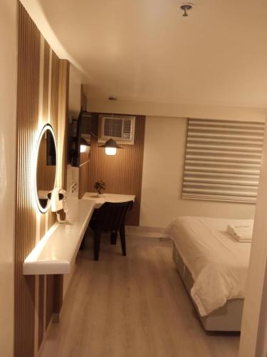 Paradise Apartelle by OYO Rooms