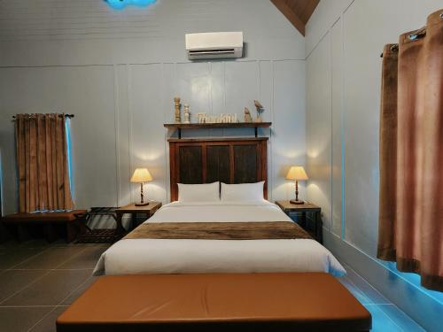 The Old Grove Farmstead