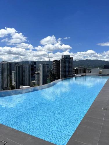 New Modern Cozy Studio in Ayala Cebu Business Park