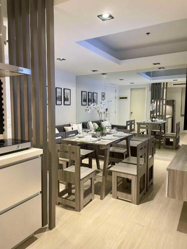 High-end 2BR Condo Boracay Tower - Azure Residences near Manila Airport