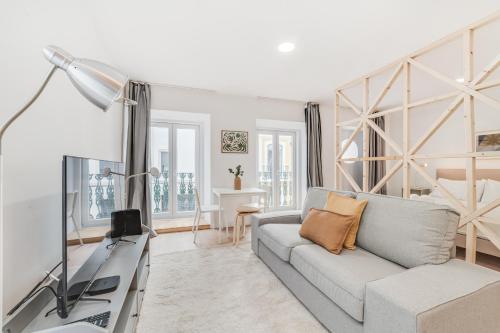 By the River - Alcantara Apartments