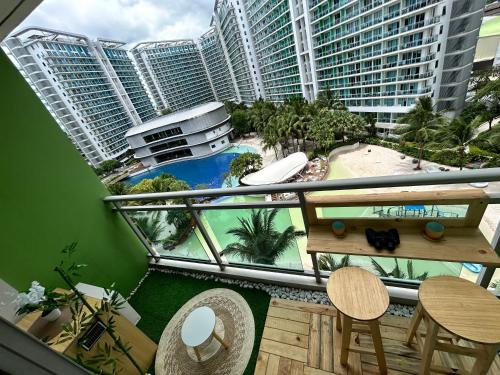 Win In Tuloyan Azure staycation