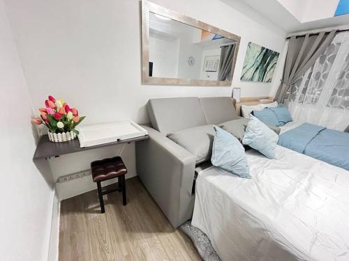 University Belt Cozy Studio at Vista Recto-33rd Floor