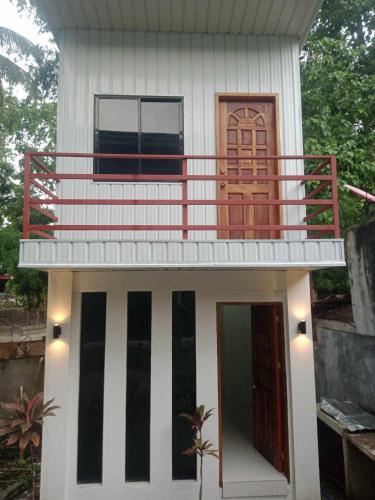 1 Bed House - Sleeps 2 - Parking - Wifi