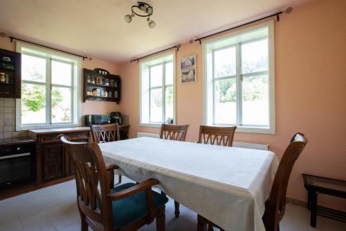 Homestay Vito By Lake