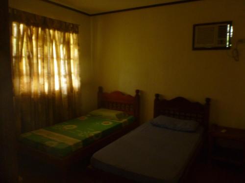 Tip Top Hotel and Resort