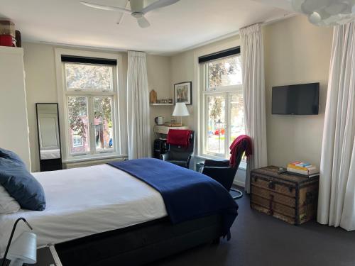 Room One Twenty One
