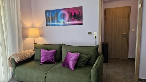 Charming apartment with Garden, Free Parking near Basel, Airport, Ger'many, France,