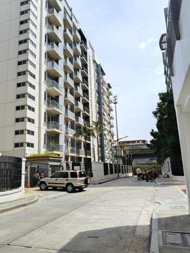 LDN Secret Crib 3C - Across NAIA T3 Airport - Two Palm Tree