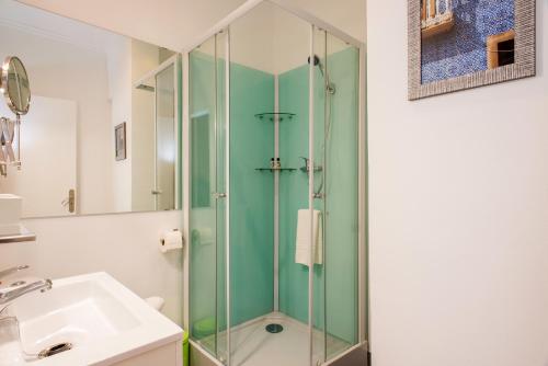 PH Downtown Suites