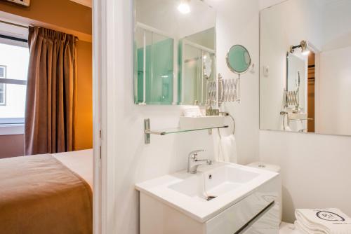 PH Downtown Suites