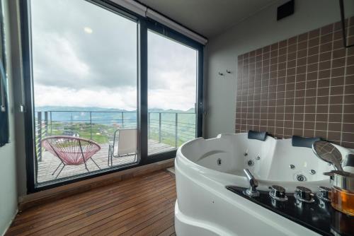 Quadrum Ski & Yoga Resort