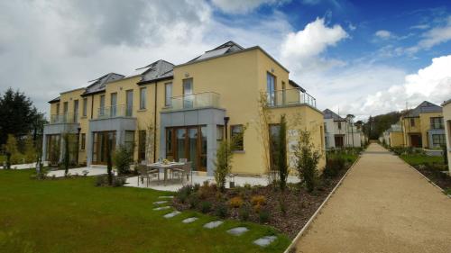 Waterford Castle Hotel & Golf Resort