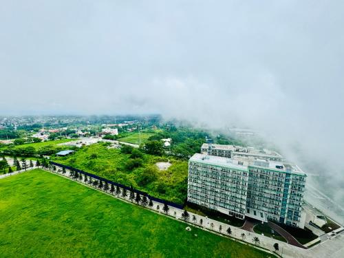 Aiya's Cozy Staycation in Tagaytay SMDC Wind
