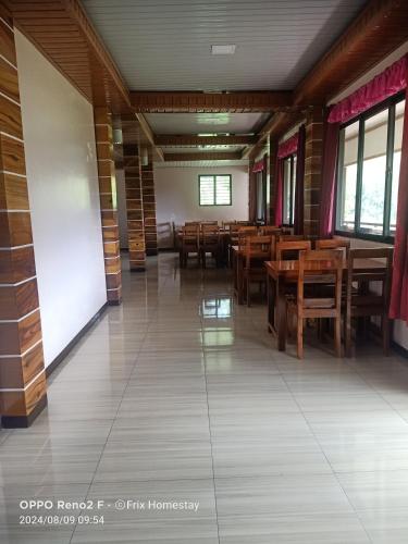 FRIX HOMESTAY and RESTAURANT