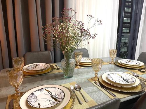 Executive luxury 2BR Condo Unit in McKinley Hill BGC Taguig