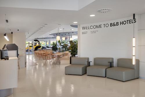 B&B HOTEL Girona 3