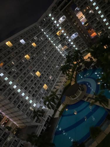Casa Bella at Shell Residences Mall of Asia