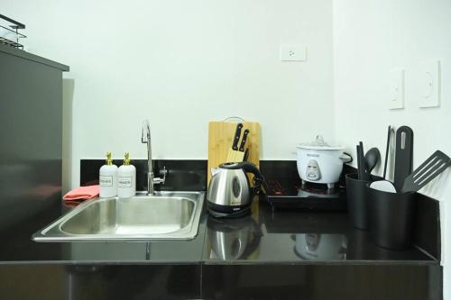 Cosy Corner at SMDC Hope Residences - Pool View & Highest Floor