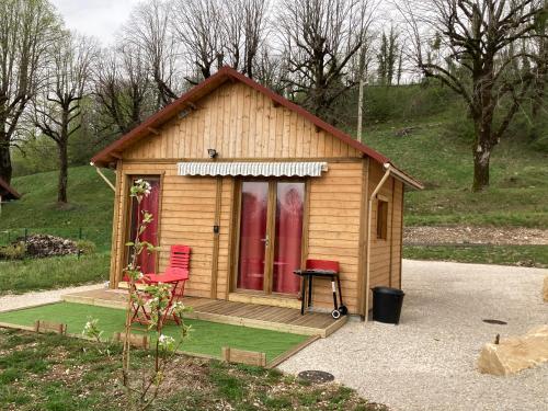 La p'tite maison bois du hérisson