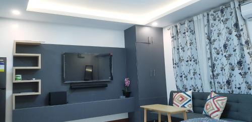 1 MARY's STAYCATION Condo Type with Balcony 2 person