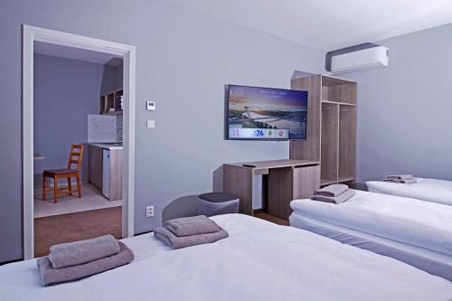 Aviator Garni Hotel
