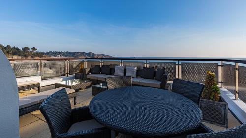 L'Horizon Beach Hotel & Spa