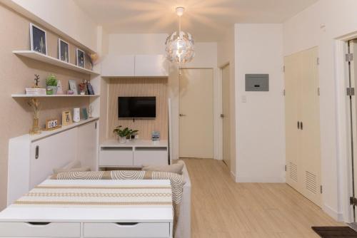 Skyview Casas 2BR Condominium with Balcony near LRT