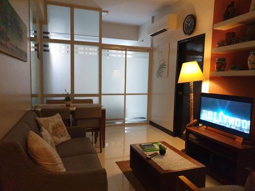 One Pacific Residence Condominium Tower C-17F