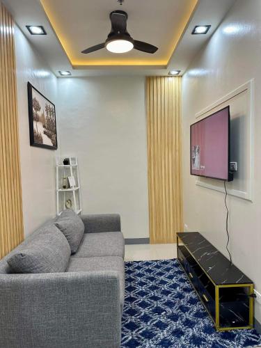 SMDC CHARM 1 bedroom condo with Netflix & Balcony